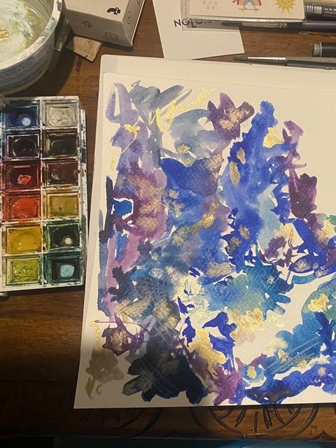 Dipinto ad acquerello con toni di blu, viola e dettagli dorati